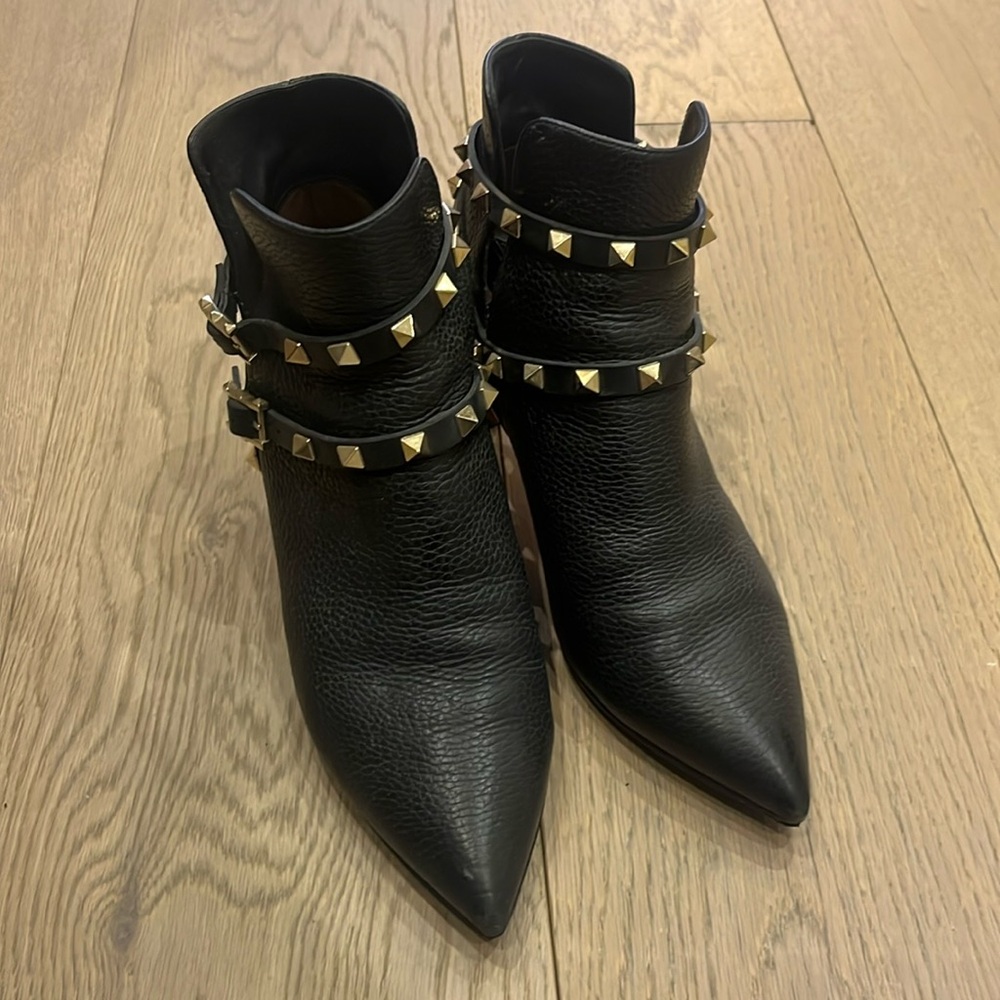 Valentino kitten heel ankle boots size 37